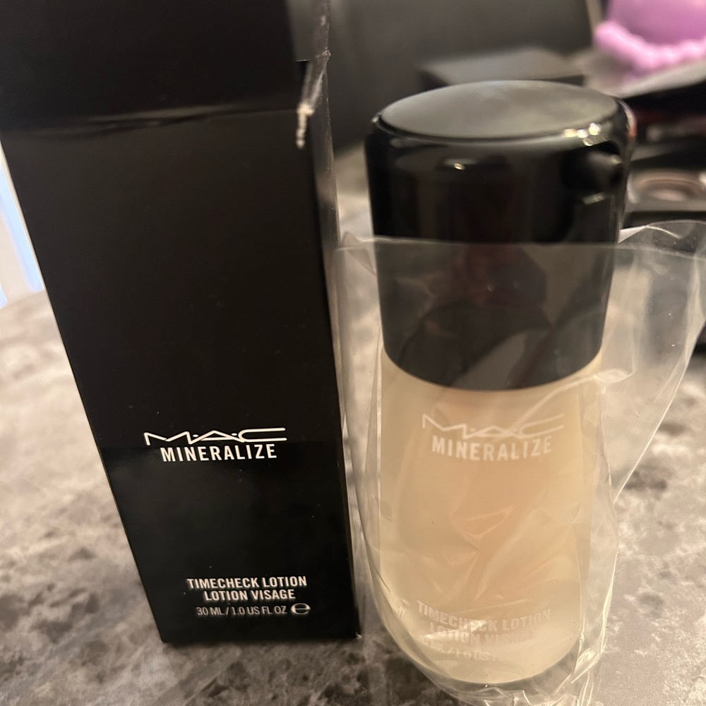 Mac NIB Timecheck Lotion